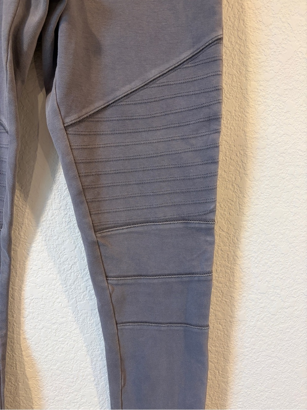 Express Women’s Grey Washed Moto Stretch Legging - Small - Picture 3 of 7